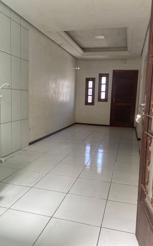 Casa à venda com 80m², 2 quartos e 1 vaga