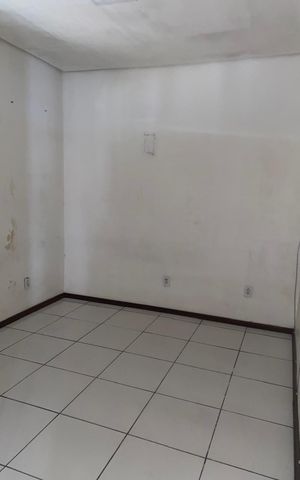 Casa à venda com 80m², 2 quartos e 1 vaga