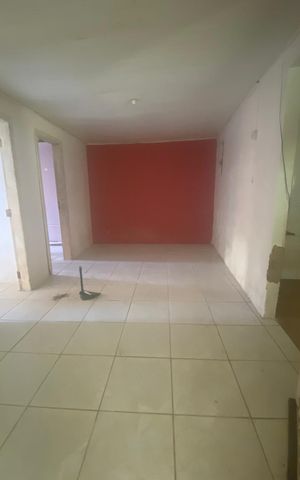 Casa à venda com 80m², 2 quartos e 1 vaga
