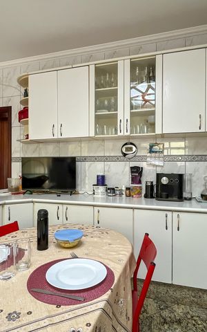 Casa à venda com 185m², 5 quartos e 4 vagasCozinha