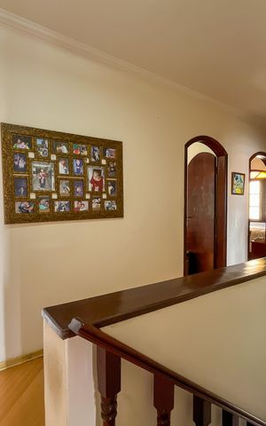 Casa à venda com 185m², 5 quartos e 4 vagasCorredor