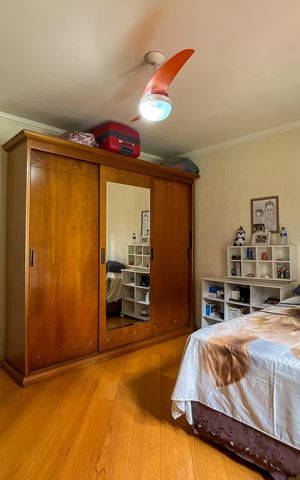 Casa à venda com 185m², 5 quartos e 4 vagasQuarto 3