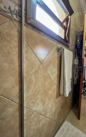 Casa à venda com 185m², 5 quartos e 4 vagasBanheiro da Suíte