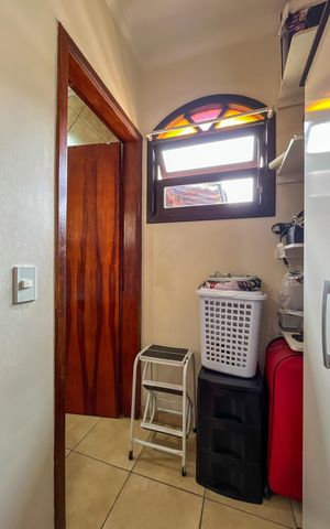 Casa à venda com 185m², 5 quartos e 4 vagasBanheiro da Suíte