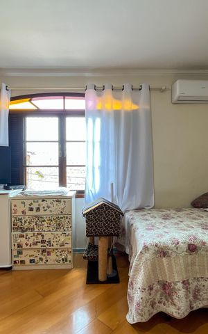 Casa à venda com 185m², 5 quartos e 4 vagasSuíte