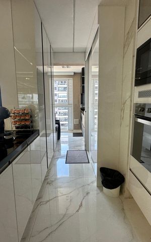Apartamento à venda com 82m², 2 quartos e 2 vagas Apartamento à venda com 82m², 2 quartos e 2 vagasCozinha