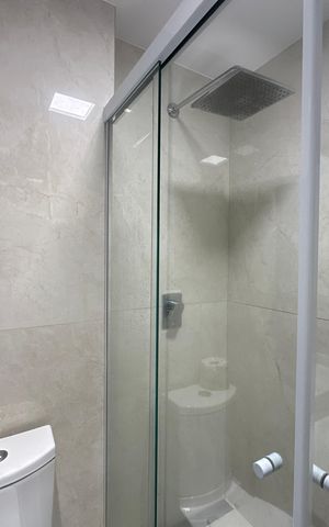 Apartamento à venda com 82m², 2 quartos e 2 vagas Apartamento à venda com 82m², 2 quartos e 2 vagasBanheiro da Suíte 1