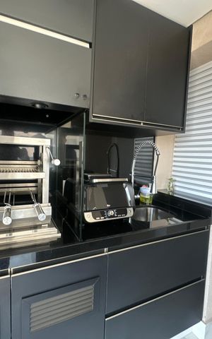 Apartamento à venda com 82m², 2 quartos e 2 vagas Apartamento à venda com 82m², 2 quartos e 2 vagasChurrasqueira