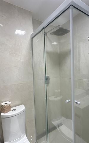 Apartamento à venda com 82m², 2 quartos e 2 vagas Apartamento à venda com 82m², 2 quartos e 2 vagasBanheiro da Suíte 1
