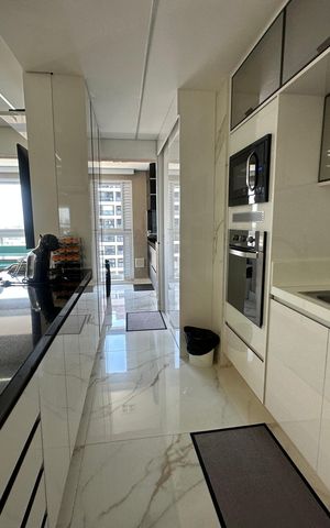 Apartamento à venda com 82m², 2 quartos e 2 vagas Apartamento à venda com 82m², 2 quartos e 2 vagasCozinha