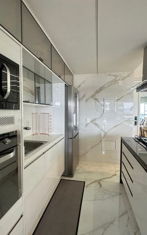 Apartamento à venda com 82m², 2 quartos e 2 vagas Apartamento à venda com 82m², 2 quartos e 2 vagasCozinha
