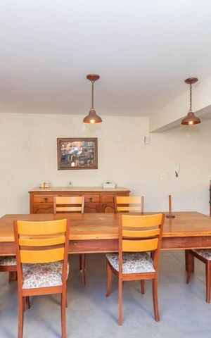 Casa para alugar com 398m², 4 quartos e 4 vagas Casa para alugar com 398m², 4 quartos e 4 vagasÁrea comum
