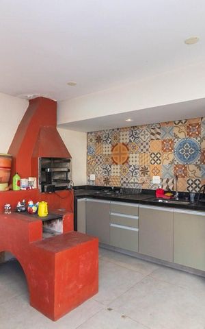 Casa para alugar com 398m², 4 quartos e 4 vagas Casa para alugar com 398m², 4 quartos e 4 vagasÁrea comum