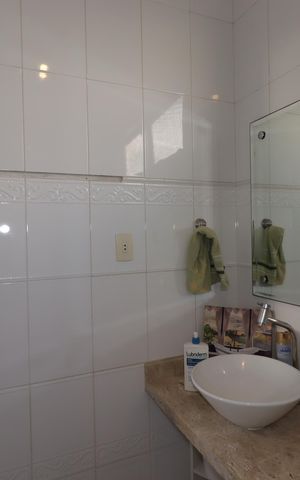 Casa à venda com 310m², 3 quartos e 2 vagasBanheiro da Suíte 1