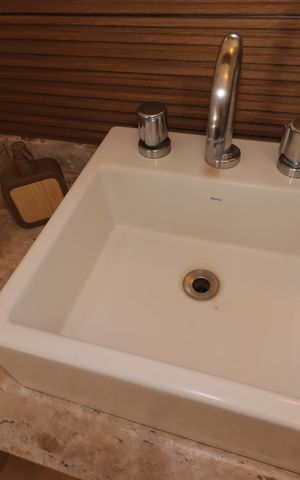 Casa à venda com 310m², 3 quartos e 2 vagasBanheiro Social - Pia