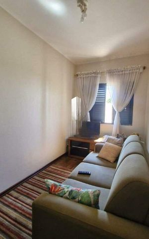 Casa à venda com 239m², 4 quartos e 5 vagas