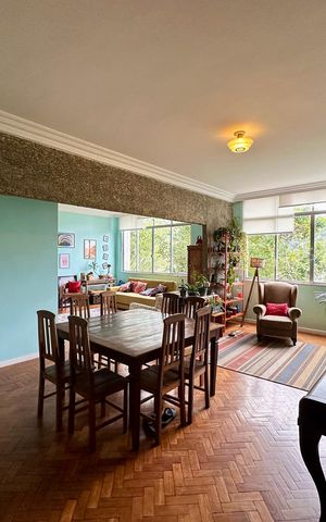 Apartamento à venda com 118m², 2 quartos e 1 vaga Apartamento à venda com 118m², 2 quartos e 1 vagaSala