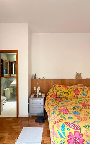 Apartamento à venda com 118m², 2 quartos e 1 vaga Apartamento à venda com 118m², 2 quartos e 1 vagaSuite