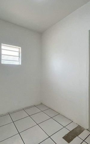 Casa à venda com 295m², 4 quartos e 15 vagas