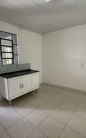 Casa à venda com 107m², 4 quartos e sem vaga