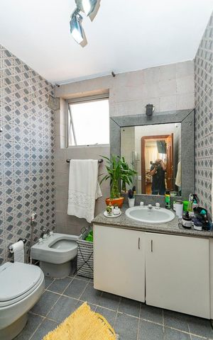 Casa à venda com 440m², 5 quartos e 3 vagas Casa à venda com 440m², 5 quartos e 3 vagasBanheiro da Suíte 2