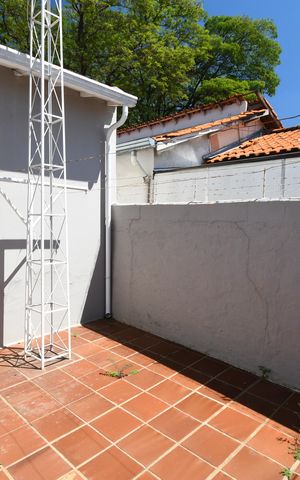 Casa à venda com 144m², 2 quartos e 2 vagasQuintal