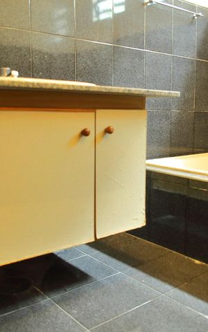 Casa à venda com 180m², 4 quartos e 3 vagasBanheiro (Casa 1) 