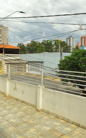 Casa à venda com 180m², 4 quartos e 3 vagasSala  - Varanda ( casa 1 ) 