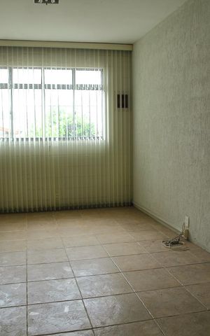 Casa à venda com 180m², 4 quartos e 3 vagasSala ( casa 2 ) 