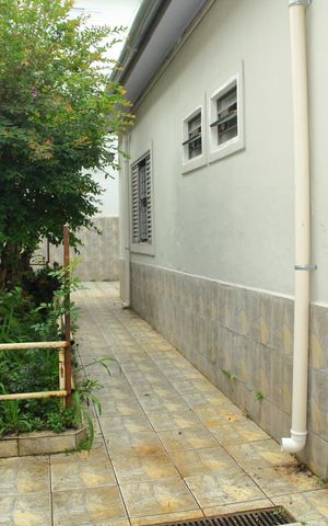 Casa à venda com 180m², 4 quartos e 3 vagasQuintal casa 1 