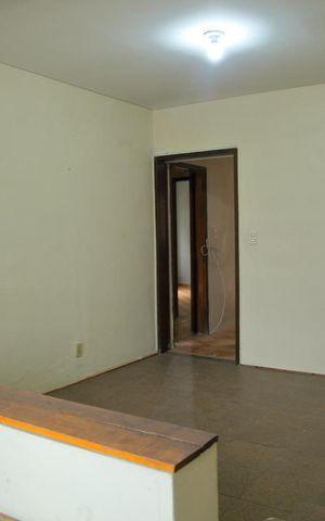 Casa à venda com 180m², 4 quartos e 3 vagasSala ( casa 1 ) 
