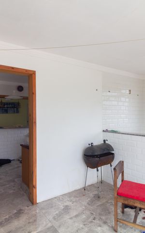 Casa à venda com 390m², 12 quartos e 8 vagas Casa à venda com 390m², 12 quartos e 8 vagasCozinha 4