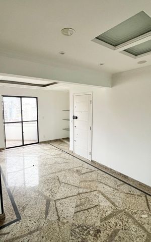 Apartamento à venda com 160m², 3 quartos e 3 vagas Apartamento à venda com 160m², 3 quartos e 3 vagasSala