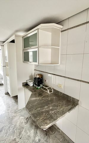 Apartamento à venda com 160m², 3 quartos e 3 vagas