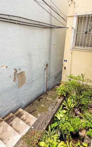 Casa à venda com 240m², 4 quartos e 2 vagas Casa à venda com 240m², 4 quartos e 2 vagasQuintal