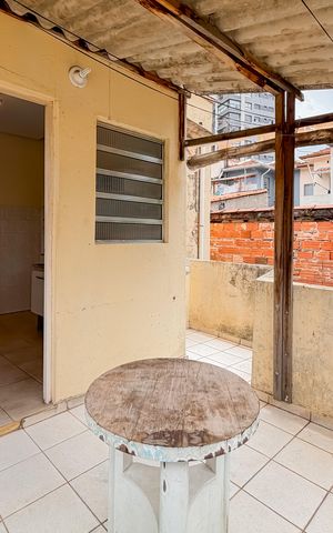 Casa à venda com 240m², 4 quartos e 2 vagas Casa à venda com 240m², 4 quartos e 2 vagasÁrea Externa