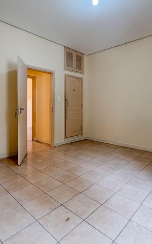 Casa à venda com 240m², 4 quartos e 2 vagas Casa à venda com 240m², 4 quartos e 2 vagasQuarto 2