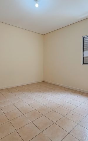 Casa à venda com 240m², 4 quartos e 2 vagas Casa à venda com 240m², 4 quartos e 2 vagasQuarto 2