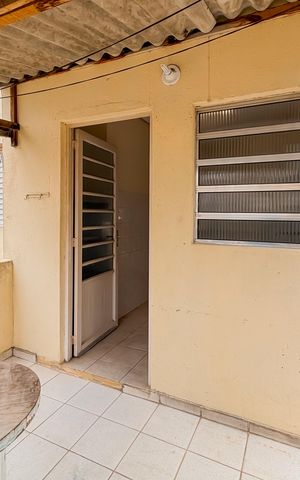 Casa à venda com 240m², 4 quartos e 2 vagas Casa à venda com 240m², 4 quartos e 2 vagasÁrea Externa