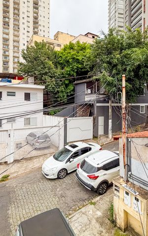 Casa à venda com 240m², 4 quartos e 2 vagas Casa à venda com 240m², 4 quartos e 2 vagasVista do Quarto 2