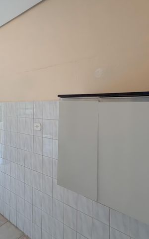 Casa à venda com 240m², 4 quartos e 2 vagas Casa à venda com 240m², 4 quartos e 2 vagasCozinha