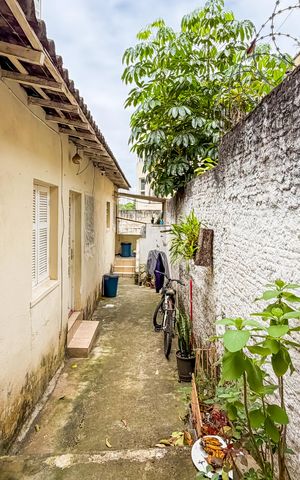 Casa à venda com 240m², 4 quartos e 2 vagas Casa à venda com 240m², 4 quartos e 2 vagasQuintal