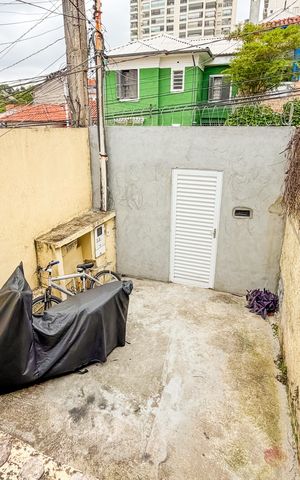 Casa à venda com 240m², 4 quartos e 2 vagas Casa à venda com 240m², 4 quartos e 2 vagasCasa 2 - Entrada