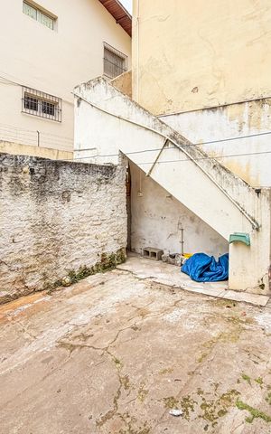 Casa à venda com 240m², 4 quartos e 2 vagas Casa à venda com 240m², 4 quartos e 2 vagasQuintal