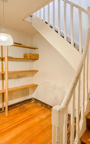 Casa à venda com 240m², 4 quartos e 2 vagas Casa à venda com 240m², 4 quartos e 2 vagasDespensa