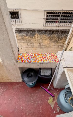 Casa à venda com 240m², 4 quartos e 2 vagas Casa à venda com 240m², 4 quartos e 2 vagasÁrea de Serviço
