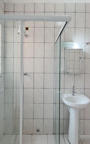 Casa à venda com 240m², 4 quartos e 2 vagas Casa à venda com 240m², 4 quartos e 2 vagasBanheiro