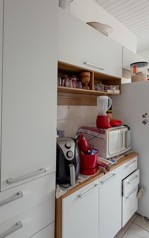 Casa à venda com 240m², 4 quartos e 2 vagas Casa à venda com 240m², 4 quartos e 2 vagasCasa 2 - Cozinha