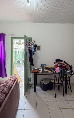 Casa à venda com 240m², 4 quartos e 2 vagas Casa à venda com 240m², 4 quartos e 2 vagasCasa 2 - Sala