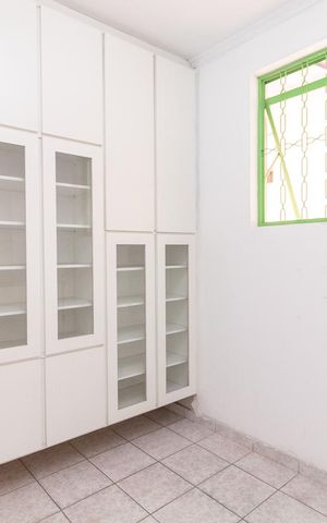 Casa para alugar com 251m², 3 quartos e sem vagaQuarto 2